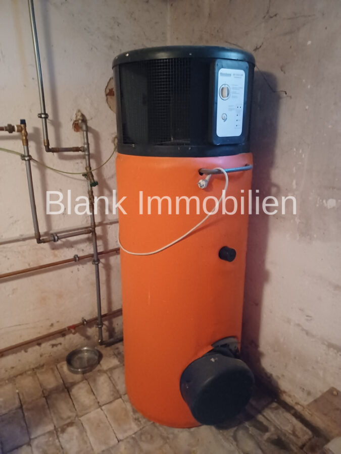 Helles Einfamilienhaus mit Garage und Garten zum renovieren! - Leutkirch - Keller