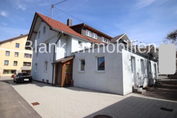 Mehrfamilienhaus + viele Möglichkeiten: Mehrere Parteien mit Garagen provisionsfrei zu verkaufen!, 87474 Buchenberg, Mehrfamilienhaus