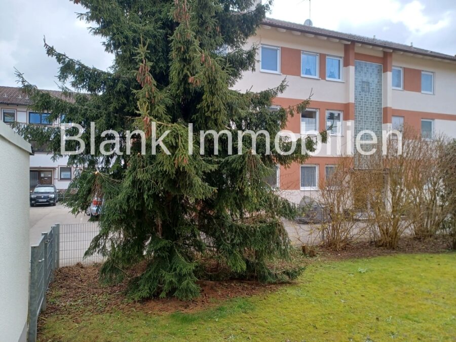 Ruhige und leere 2- Zimmer Wohnung mit Balkon, Keller, EBK und Garage - in Bad Wörishofen - Aussicht