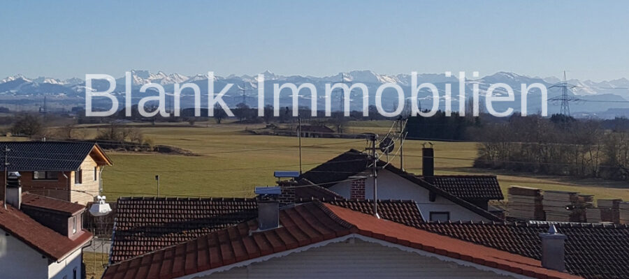 Appartment mit Einbaumöbeln, Balkon mit Bergblick und Stellplatz - in Probstried - Aussicht